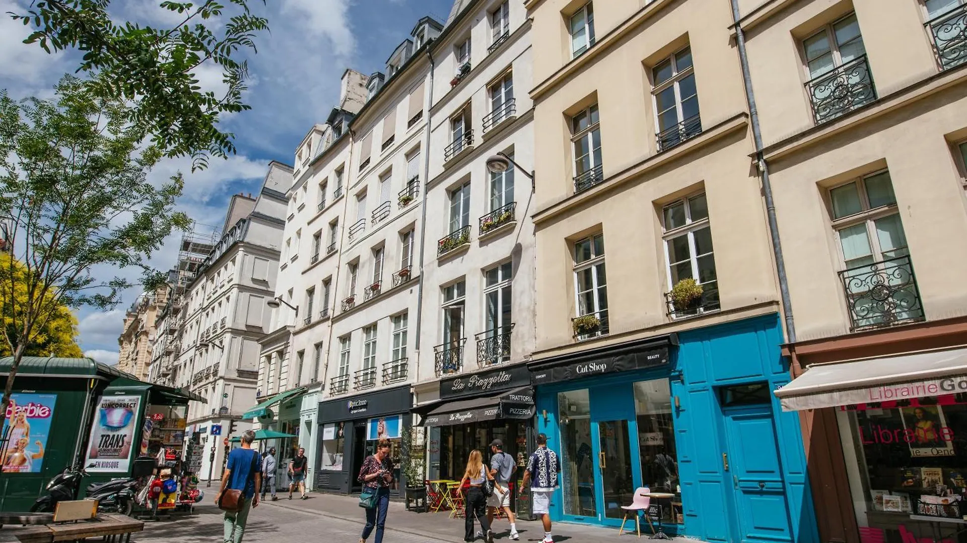 Geranimus M : Heart Of Paris With Patio Apartment France